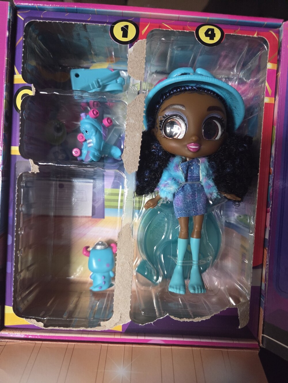 Breanna Sully SuperFan- Adoorbs Doll  Disney Doorables New